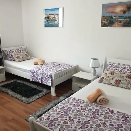 Apartman Sunny Σπλιτ