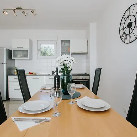 Apartman Sunny Apartment *